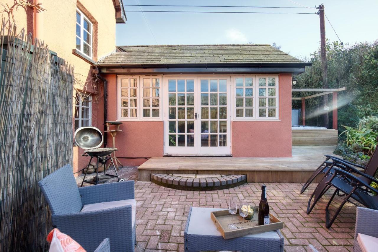 White Cross Cottage Woodbury ภายนอก รูปภาพ